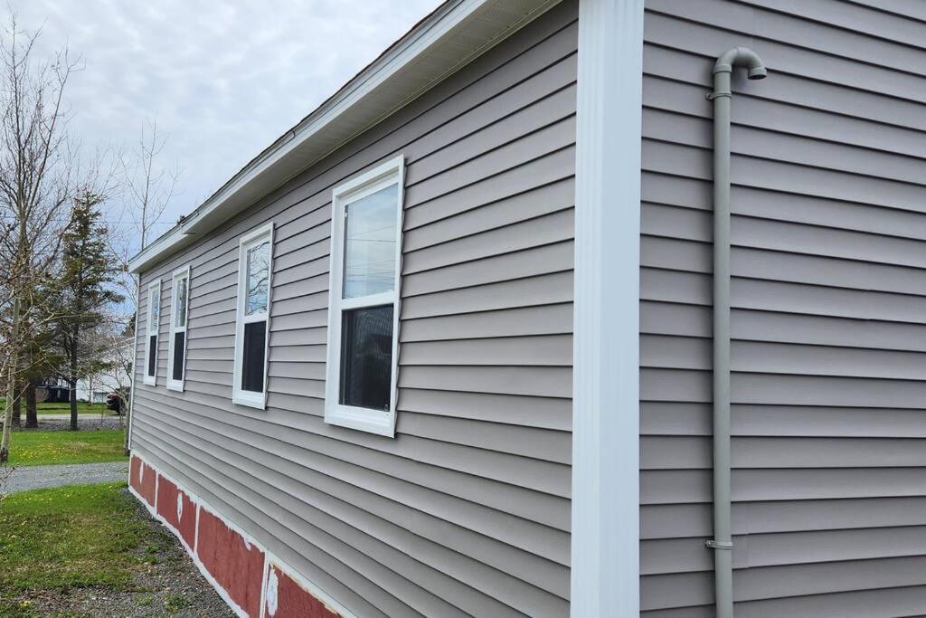 Family Ties Vacation Home - Rossy House Twillingate Εξωτερικό φωτογραφία